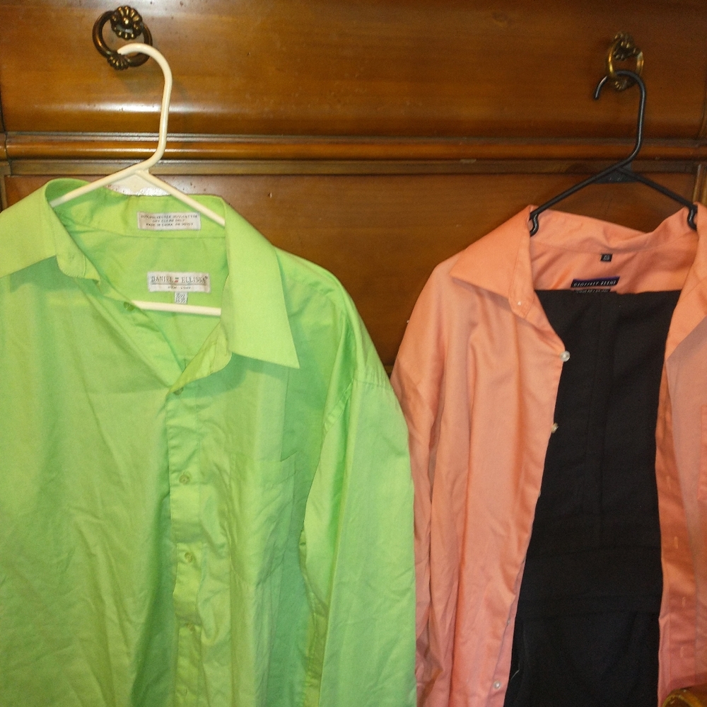 New Men's dress outfit with extra dress shirt